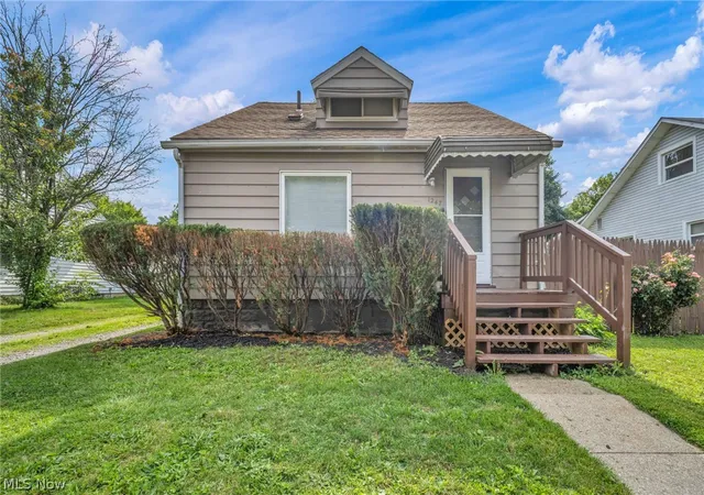 2nd image of 1247 Dietz Ave, Akron, OH 44301 | MLS# 5231380