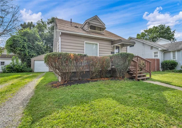 5th image of 1247 Dietz Ave, Akron, OH 44301 | MLS# 5231380
