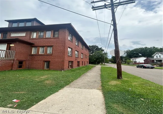 2nd image of 228 Cole Ave, Akron, OH 44301 | MLS# 5231356