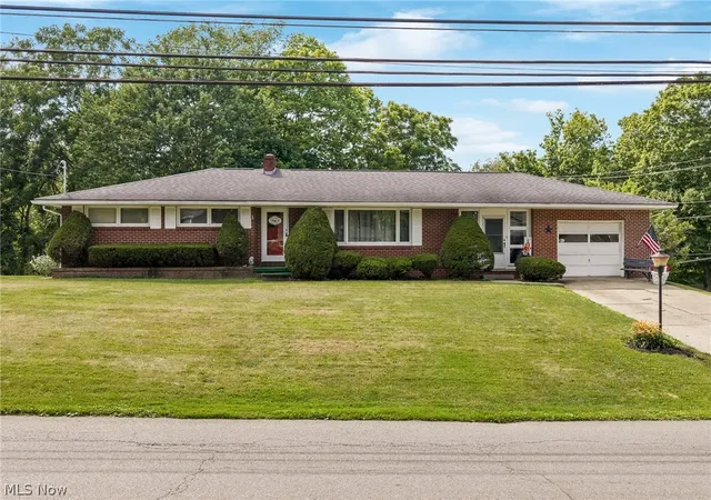 1st image of 711 27th St Nw, Massillon, OH 44647 | MLS# 5229707