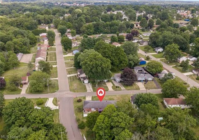 32nd image of 711 27th St Nw, Massillon, OH 44647 | MLS# 5229707
