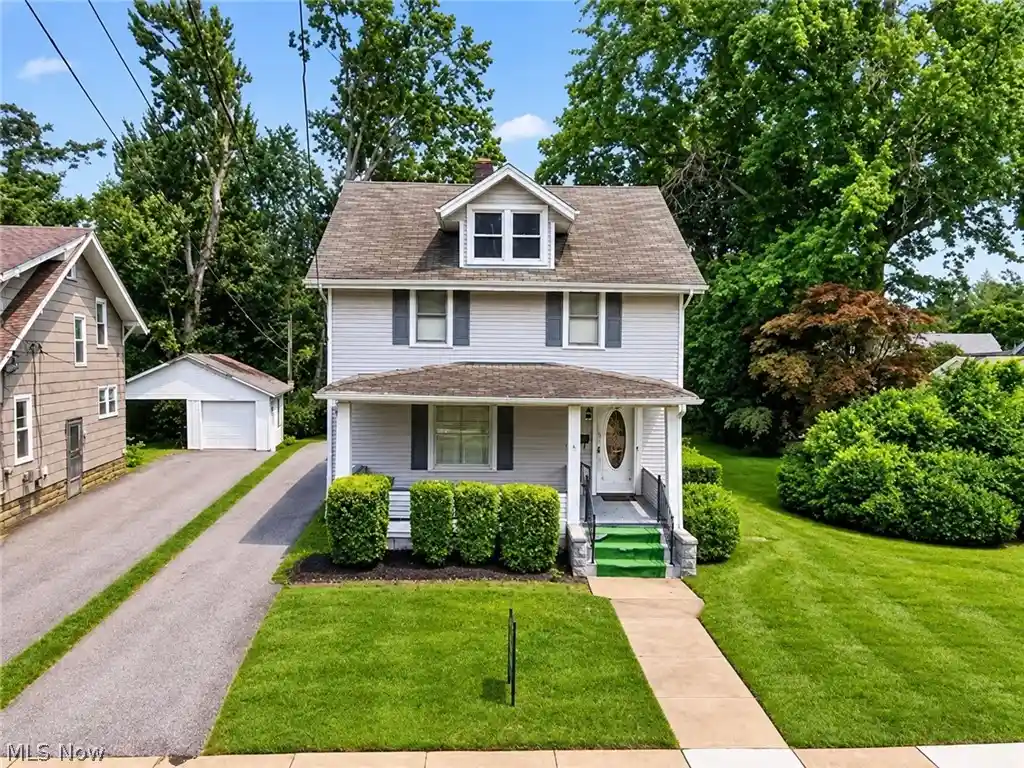 Photo 1 of Single family home for sale at 37 Chestnut St, Painesville, OH 44077 | MLS# 5231489 | Listing updated on 2026-10-12