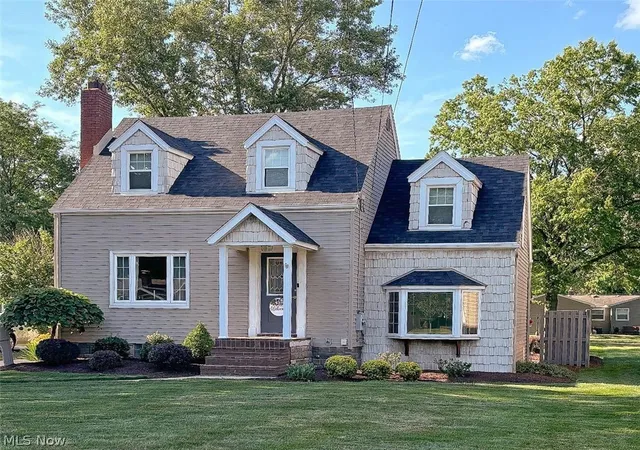 1st image of 482 Ewing Rd, Youngstown, OH 44512 | MLS# 5231491