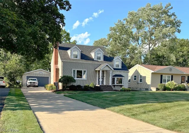 3rd image of 482 Ewing Rd, Youngstown, OH 44512 | MLS# 5231491