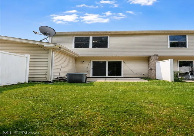 2nd image of 6387 Forest Park Dr, North Ridgeville, OH 44039 | MLS# 5231479