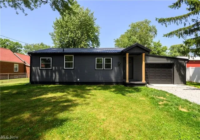 2nd image of 519 W Fike Ave, Orrville, OH 44667 | MLS# 5231315