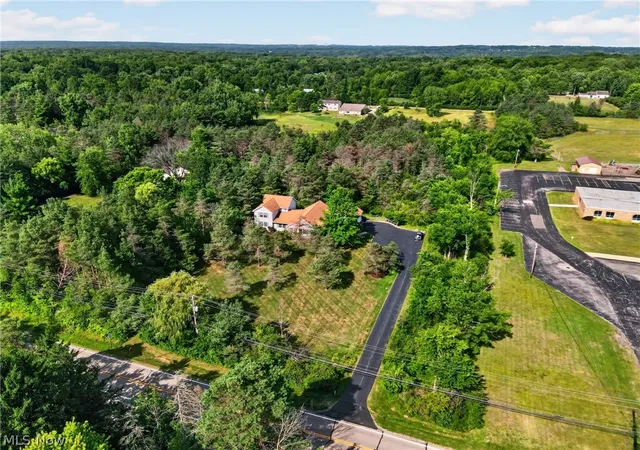2nd image of 13780 Caves Rd, Novelty, OH 44072 | MLS# 5209297