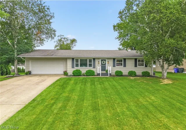 1st image of 5543 Edwards Rd, Ravenna, OH 44266 | MLS# 5228207