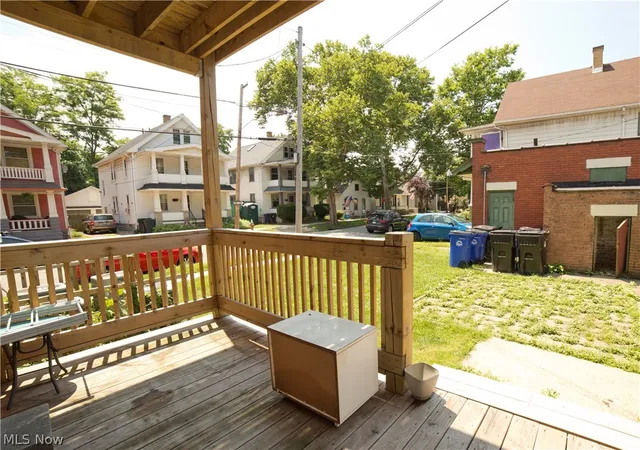 Listing Photo 2 - Condo for sale in building located at 2598 W 10th St, Cleveland, OH 44113 - Unit #
