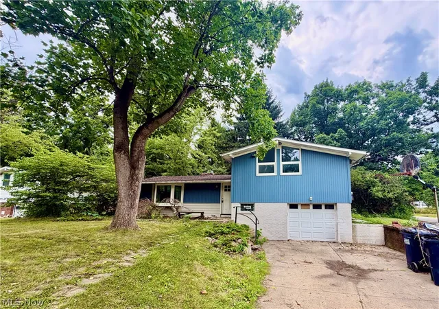 1st image of 10174 W River Rd, Columbia Station, OH 44028 | MLS# 5231555