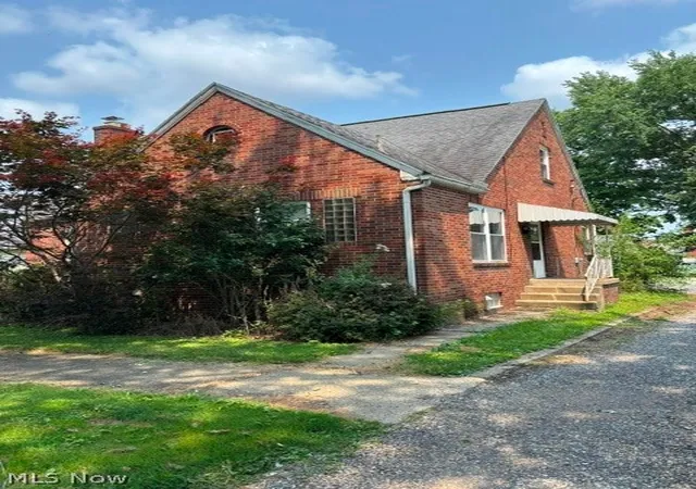 Photo 1 of Single family home for sale at 14 11th Street SW, Massillon, OH 44647 | MLS# 5207444 | Listing updated on 2026-10-07