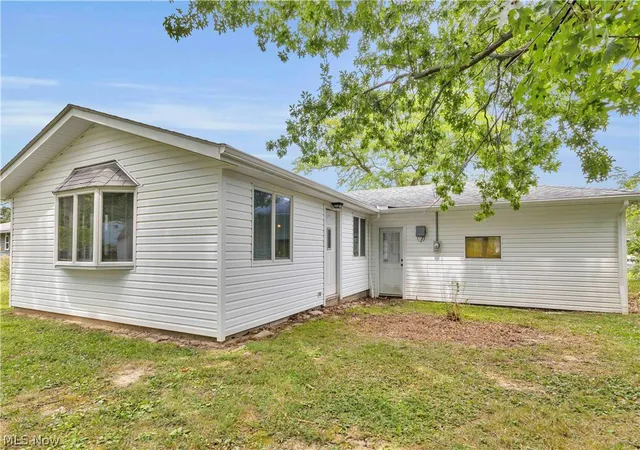 3rd image of 20559 Westwood Park Blvd, Strongsville, OH 44149 | MLS# 5229861