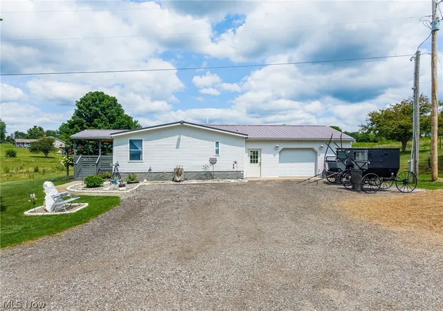 Photo 4 of Single family home for sale at 9182 Berry Rd, Kensington, OH 44427 | MLS# 5231413 | Listing updated on 2026-07-28