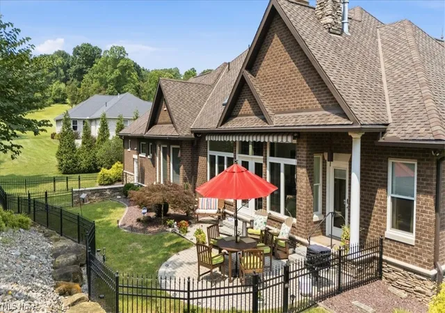 Photo 4 of Single family home for sale at 35 Skyview Dr, Parkersburg, WV 26101 | MLS# 5231148 | Listing updated on 2026-09-15