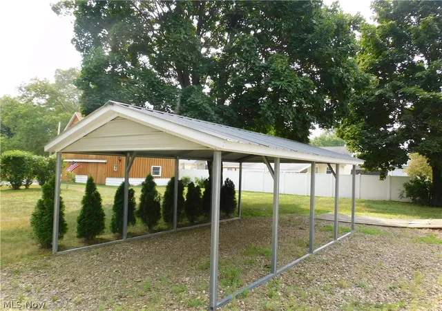 4th image of 359 Fulton St, Conneaut, OH 44030 | MLS# 5231623