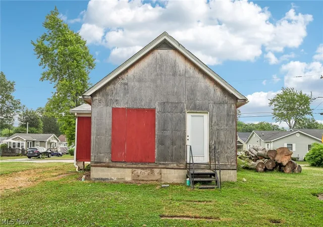 4th image of 4869 Presidential Ave, Geneva, OH 44041 | MLS# 5231602