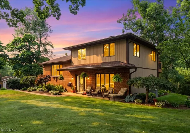 2nd image of 1120 W Comet Rd, Clinton, OH 44216 | MLS# 5230000