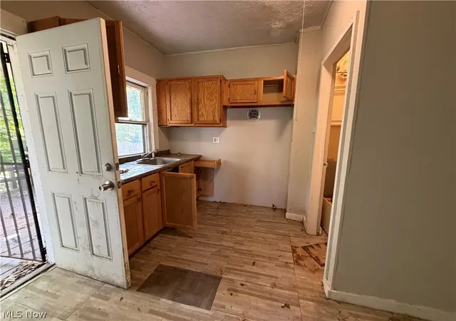 Photo 2 of Single family home for sale at 945 E 149th Street, Cleveland, OH 44110 | MLS# 5231648 | Listing updated on 2026-07-28