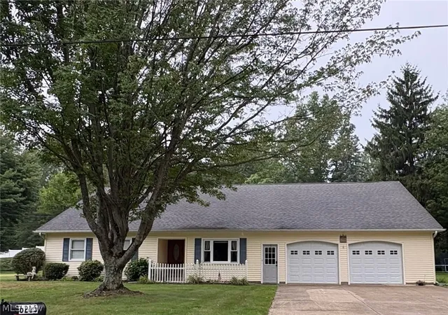1st image of 6215 Robinhood Ln, Ashtabula, OH 44004 | MLS# 5231601