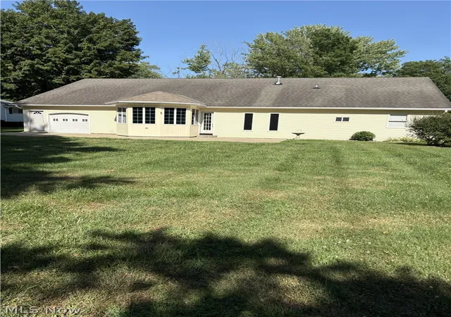 2nd image of 6215 Robinhood Ln, Ashtabula, OH 44004 | MLS# 5231601