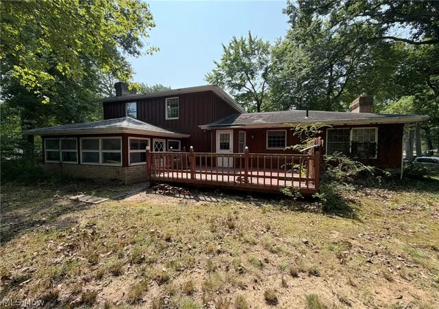 Photo 2 of Sale Pending at 2410 Wagon Trl St Ne, Massillon, OH 44646 | MLS# 5231673 | Listing updated on 2026-08-25