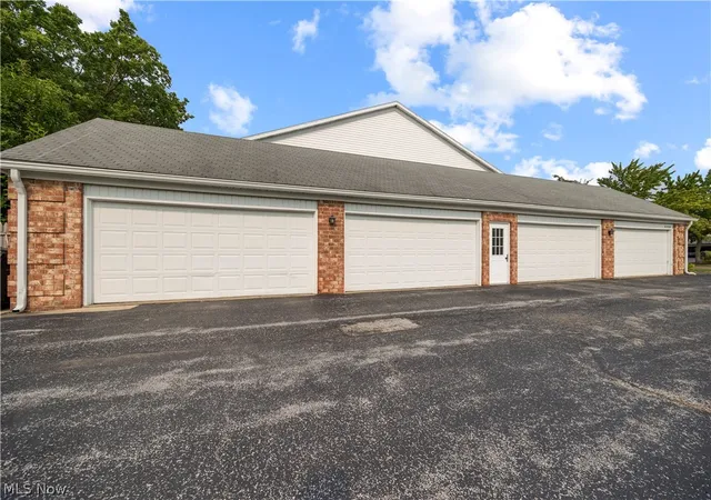 5th image of 4704 Venice Hts Blvd, Sandusky, OH 44870