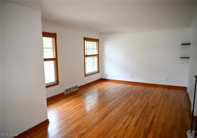 4th image of 1313 Richmond Rd, Lyndhurst, OH 44124 | MLS# 5231745