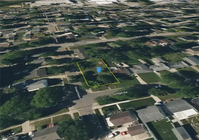 3rd image of 1101 Carnegie Ave, Akron, OH 44314 | MLS# 5231749