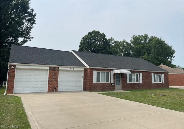 1st image of 696 Walnut Dr, Euclid, OH 44132 | MLS# 5229889