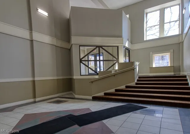 2nd image of 408 W Saint Clair Ave, Cleveland, OH 44113