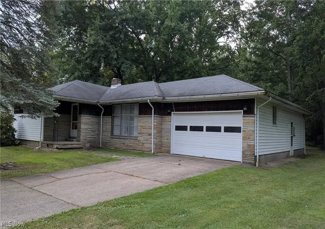 3rd image of 2921 Center Rd, Saybrook, OH 44004 | MLS# 5231715