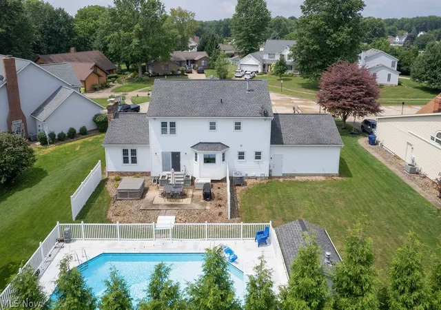 Photo 3 of Sale Pending at 445 Blossom Cir, Tallmadge, OH 44278 | MLS# 5231524 | Listing updated on 2026-10-05