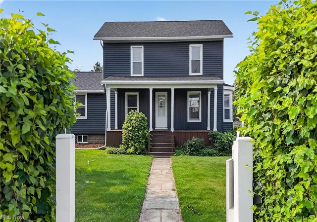 1st image of 40 E Market St, Seville, OH 44273 | MLS# 5230423
