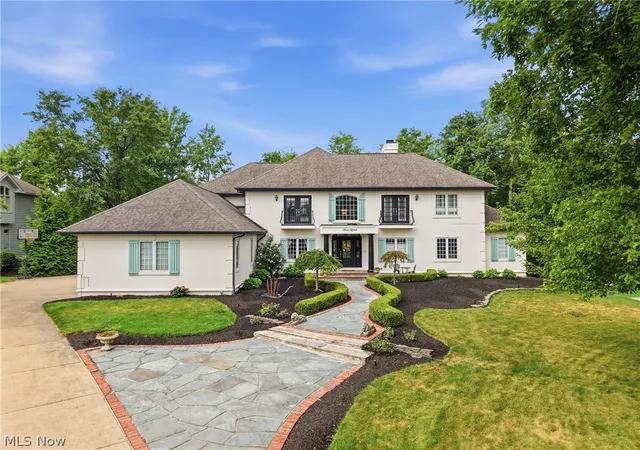 Photo 1 of Sale Pending at 315 Glengarry Dr, Aurora, OH 44202 | MLS# 5230664 | Listing updated on 2026-08-04