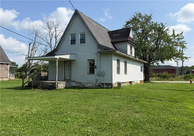 3rd image of 296 Pennsylvania Ave, Sebring, OH 44641 | MLS# 5231879