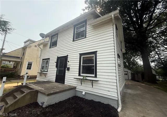 2nd image of 1422 Elder Ave, Akron, OH 44301 | MLS# 5231882