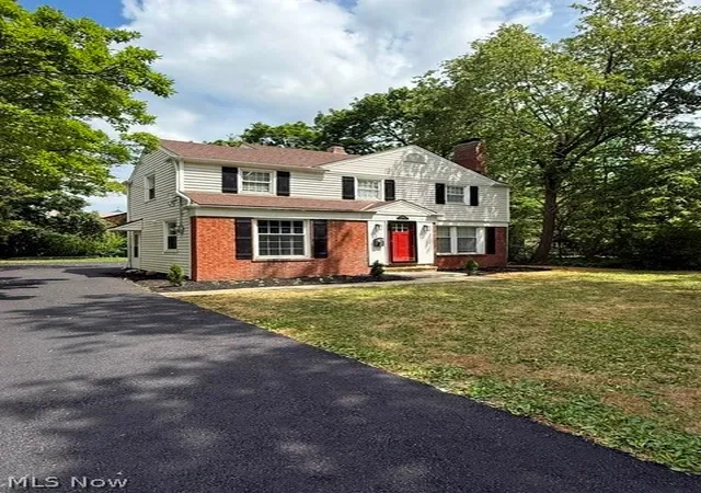 3rd image of 19013 Chagrin Blvd, Beachwood, OH 44122 | MLS# 5231630