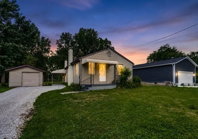 2nd image of 2862 Denaple Ave, Akron, OH 44312 | MLS# 5231276