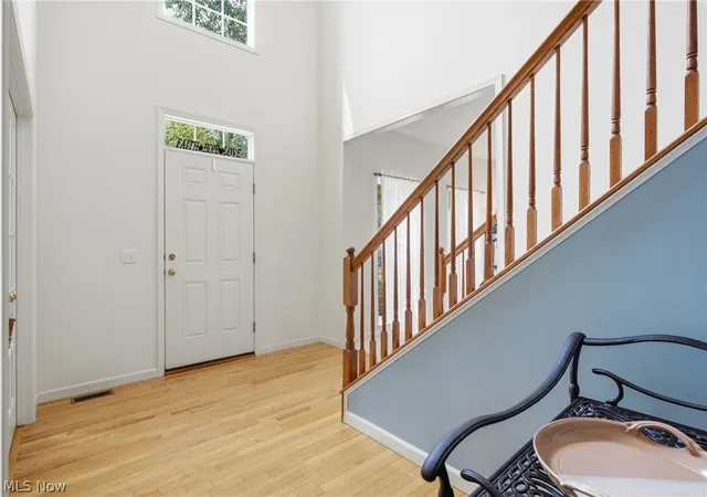 Photo 3 of Sale Pending at 9359 Ashcroft Ln, Twinsburg, OH 44087 | MLS# 5223648 | Listing updated on 2026-09-16