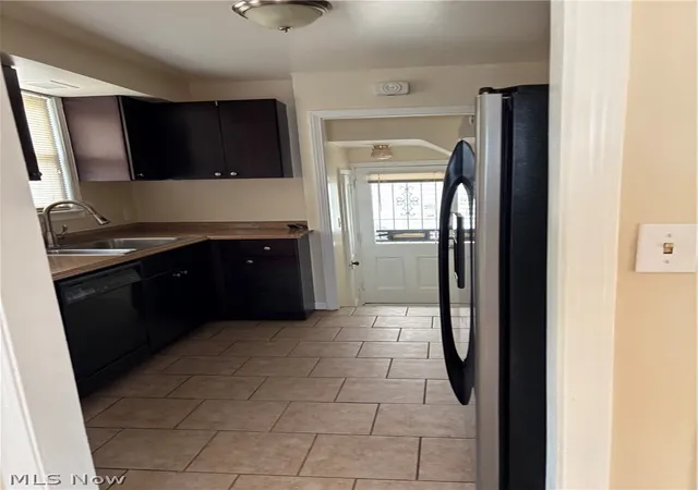 Photo 3 of Sale Pending at 1920 Revere Rd, Cleveland, OH 44118 | MLS# 5231877 | Listing updated on 2026-10-03