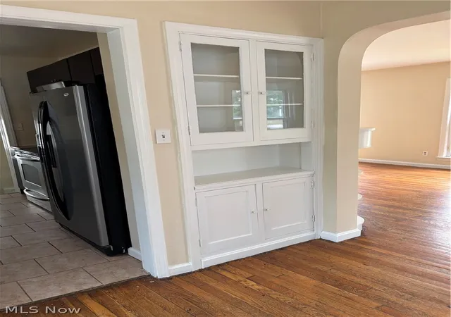 Photo 4 of Sale Pending at 1920 Revere Rd, Cleveland, OH 44118 | MLS# 5231877 | Listing updated on 2026-10-03