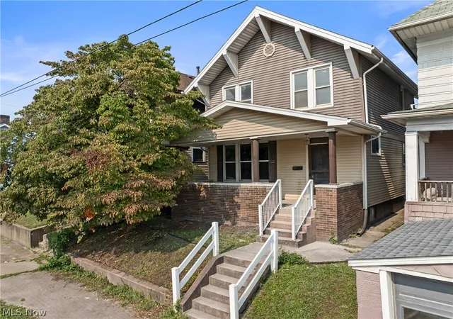 1st image of 725 S 4th St, Martins Ferry, OH 43935 | MLS# 5232091