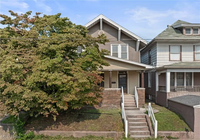 2nd image of 725 S 4th St, Martins Ferry, OH 43935 | MLS# 5232091