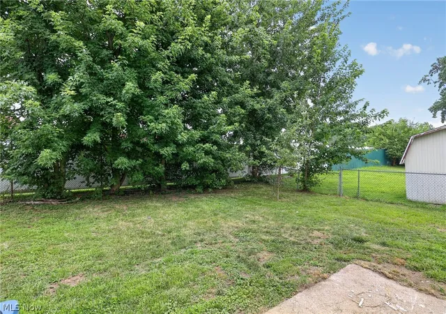 30th image of 5605 Chagrin Dr, Mentor On The Lake, OH 44060 | MLS# 5230735