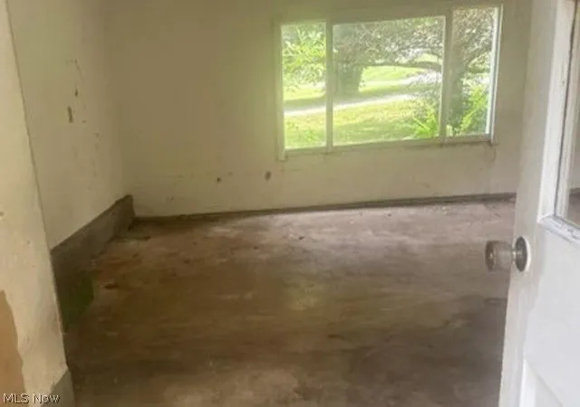 3rd image of 92 W Ingleside Dr, Akron, OH 44319 | MLS# 5232099