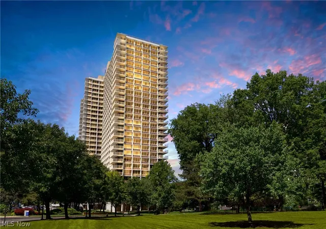 image of 12700 Lake Ave #2603, Lakewood, OH 44107 | MLS# 5232105