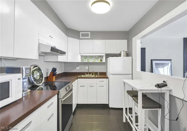 image of 12700 Lake Ave #2603, Lakewood, OH 44107 | MLS# 5232105