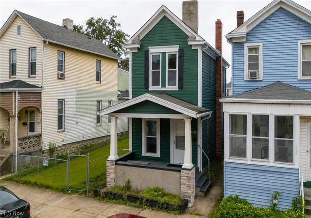 2nd image of 4254 Harrison St, Bellaire, OH 43906 | MLS# 5232130