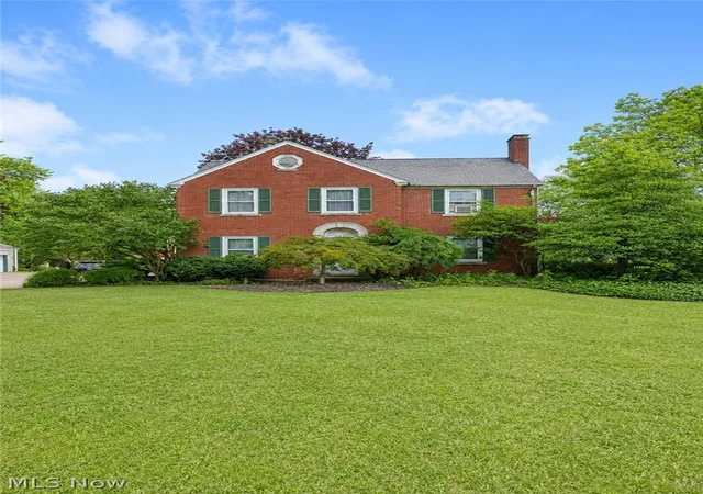 1st image of 370 N Main St, Columbiana, OH 44408 | MLS# 5232142
