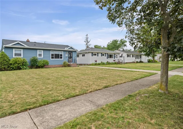 5th image of 260 Deborah Ln, Bedford, OH 44146 | MLS# 5231547